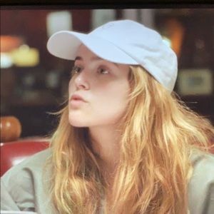 Meet your Posher, Isabella